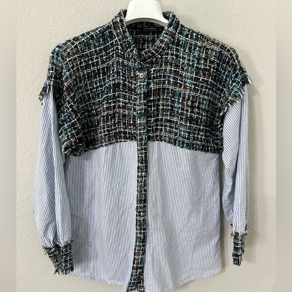 Zara Mixed Material Tweed and Stripes Button Up Shirt.
Size S - Picture 2 of 7